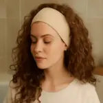 Qual è la fascia giusta per capelli mossi? La soluzione anti-crespo che semplifica la routine